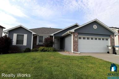 Main picture of 6521 River Dr