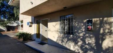 Main picture of 95 N San Marino Ave