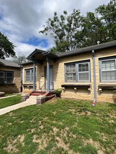 Main picture of 1522 D St