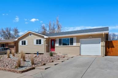 Main picture of 2566 E Caramillo St