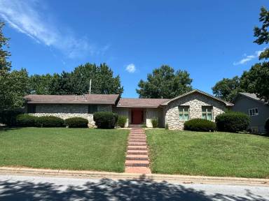 Main picture of 1242 S Sugar Hill Pl