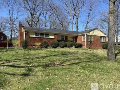 Main picture of 821 Lemont Dr