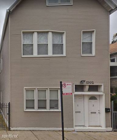 Main picture of 1702 N Rockwell St