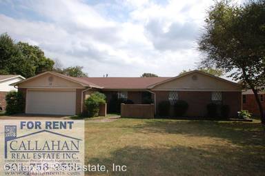 Main picture of 27 Patty Ln