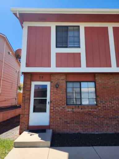 Main picture of 55 Castle Royal Dr