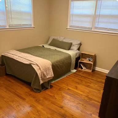 Main picture of 3126 Gratiot Ave