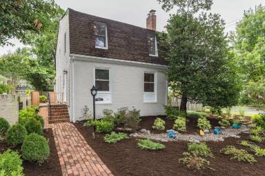 Main picture of 4901 46th St NW