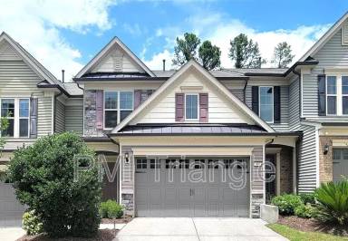 Main picture of 404 Chanson Dr