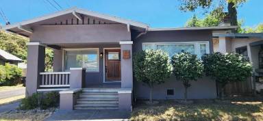 Main picture of 417 Alhambra Blvd