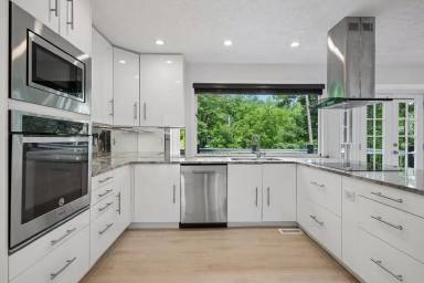 Main picture of 5132 Willow Point Pkwy