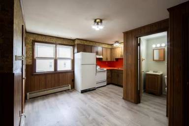 Main picture of 7 105th St