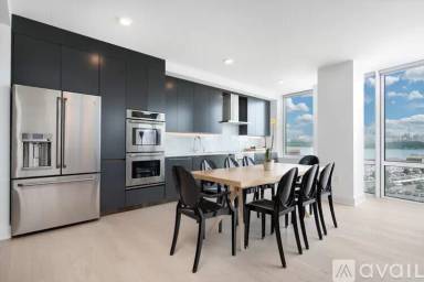 Main picture of 7700 River Rd