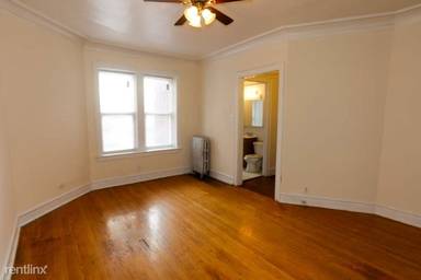 Main picture of 4400 N Ashland Ave