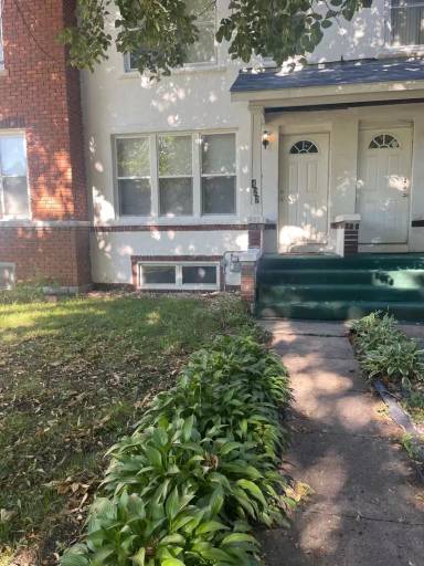 Main picture of 422 Oaklawn Ave