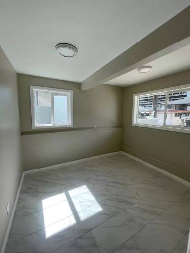 Main picture of 219 N Kuakini St