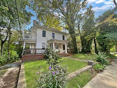 Main picture of 117 Park Ave