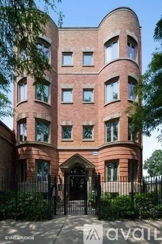Main picture of 4016 S Michigan Ave