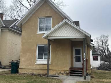 Main picture of 427 W Kilborn St