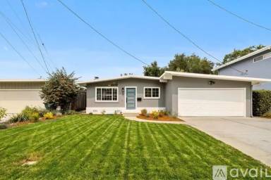 Main picture of 25 Lorelei Ln