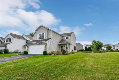 Main picture of 5865 Summerlawn Dr