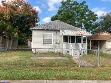 Main picture of 10 N Hudson St