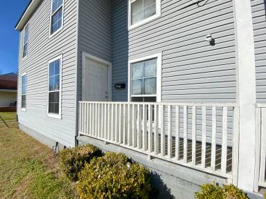 Main picture of 1201 - 1203 Estelle St