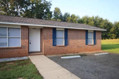 Main picture of 9012 Bowman Ave