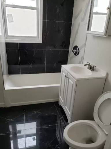 Main picture of 106 Lincoln Pl