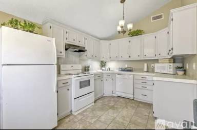 Main picture of 3524 Crescent St