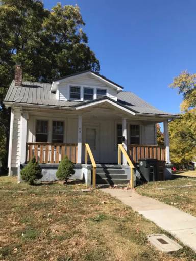 Main picture of 29 N Henderson Ave