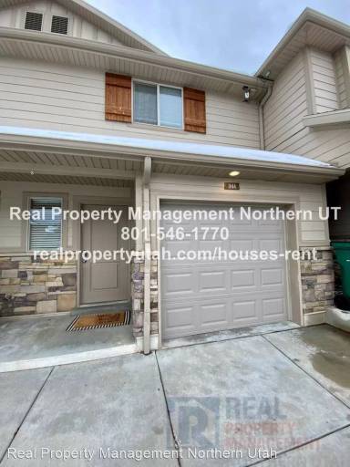 Main picture of 1844 E Whitetail Way
