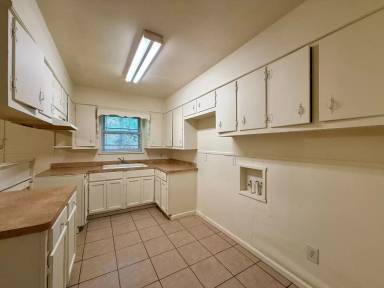 Main picture of 5043 Inwood Dr