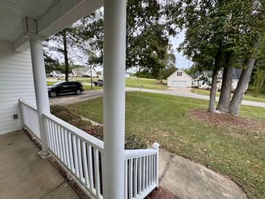 Main picture of 4124 Battle Field Dr