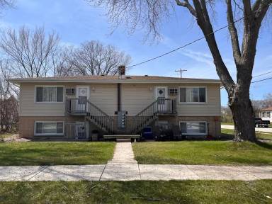 Main picture of 1349 Kewaskum St