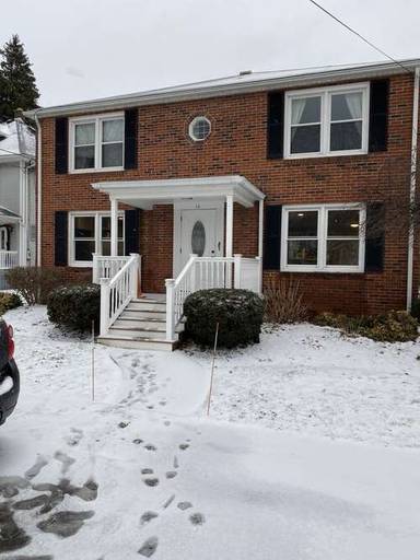 Main picture of 11 Highland Ave