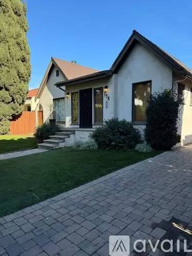 Main picture of 138 S Edinburgh Ave