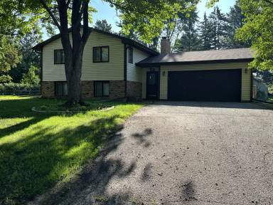 Main picture of 7161 Riverview Ter NE