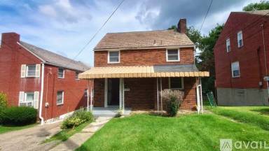 Main picture of 1905 Pioneer Ave