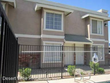 Main picture of 1055 W 5th St