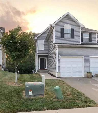 Main picture of 2214 SW Rambling Vine Rd