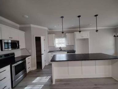 Main picture of 19 Ventnor Cir
