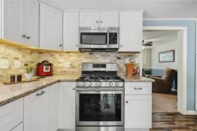 Main picture of 76 Homeward Ave