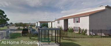 Main picture of 2701 Poplar Cir