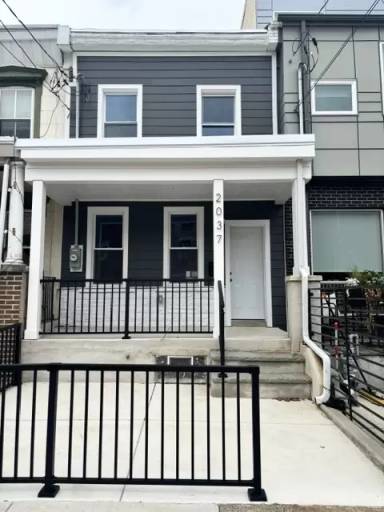 Main picture of 2037 E Cumberland St