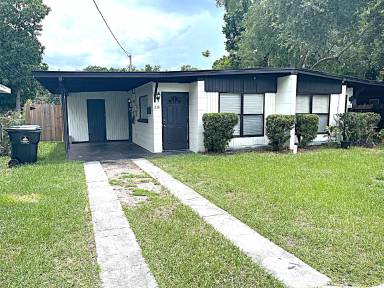 Main picture of 218 N Lakeland Ave