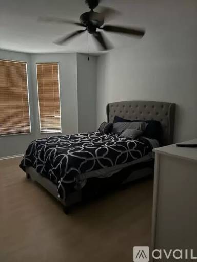 Main picture of 1707 Belmont Pl