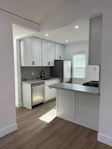 Main picture of 4658 - 4660 North Ave