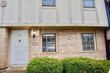 Main picture of Southern Oaks Apartments