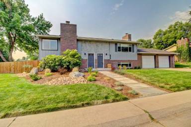 Main picture of 12020 W 63rd Pl