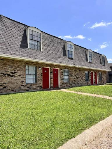 Main picture of Steeple Chase Apartments